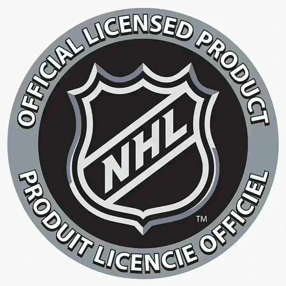 🆕Women’s Calgary Flames Fitted T-shirt - Picture 7 of 15